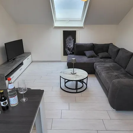Apartamento Stylisches 2 Apartment, Naehe Stuttgart, Netflix, Waschtrockner & Self Checkin
