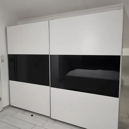 Apartment Netflix Waschtrockner 4 Gaeste Waiblingen Stuttgart Glorystay Apartman